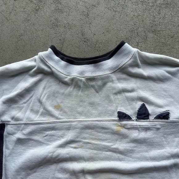 1990S 100% COOTTON LIGHT-WEIGHT GRAY & NAVY RETRO ADIDAS RETRO CREWNECK